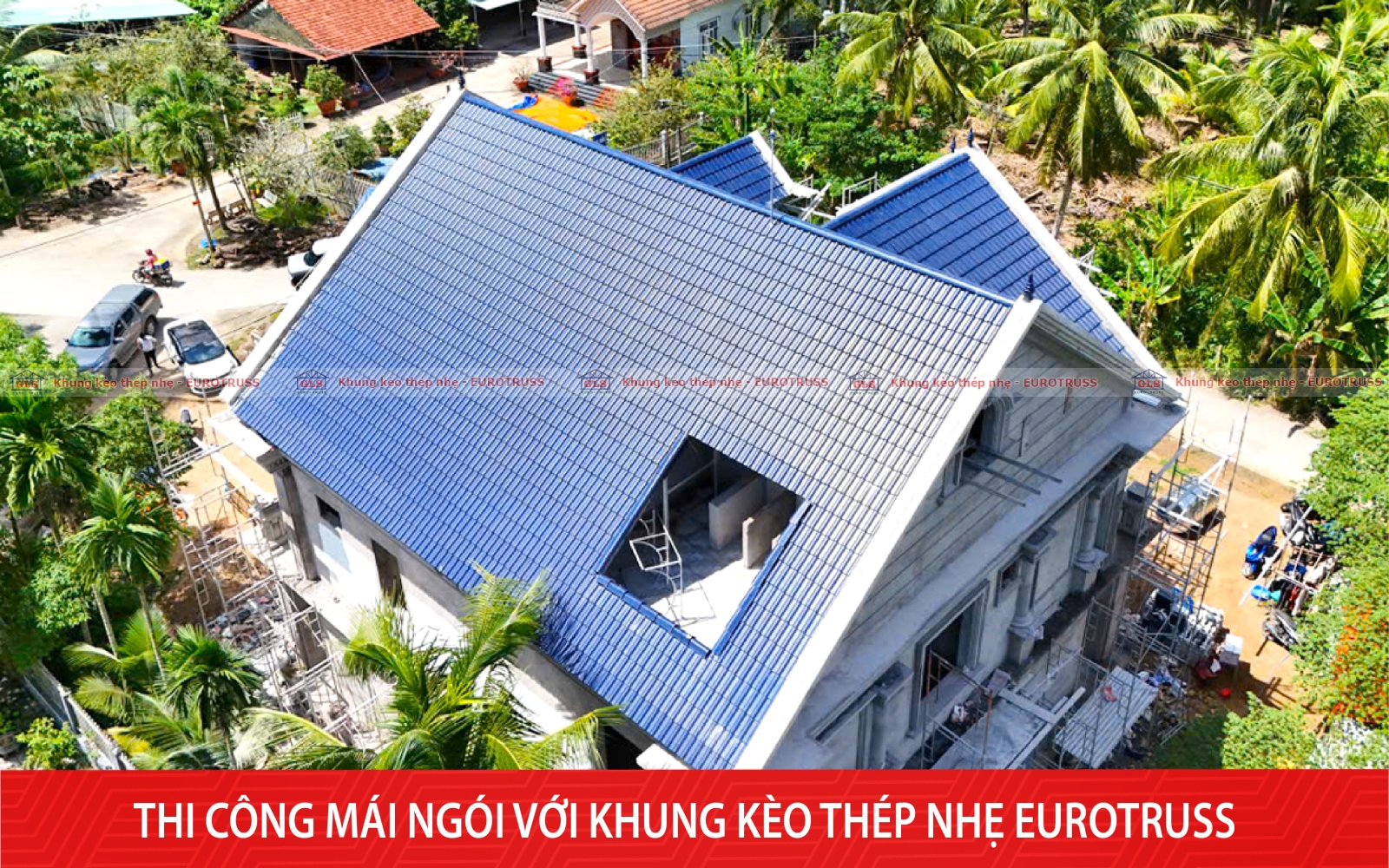Công trình mái Thái sắp hoàn thiện tại Bến Tre