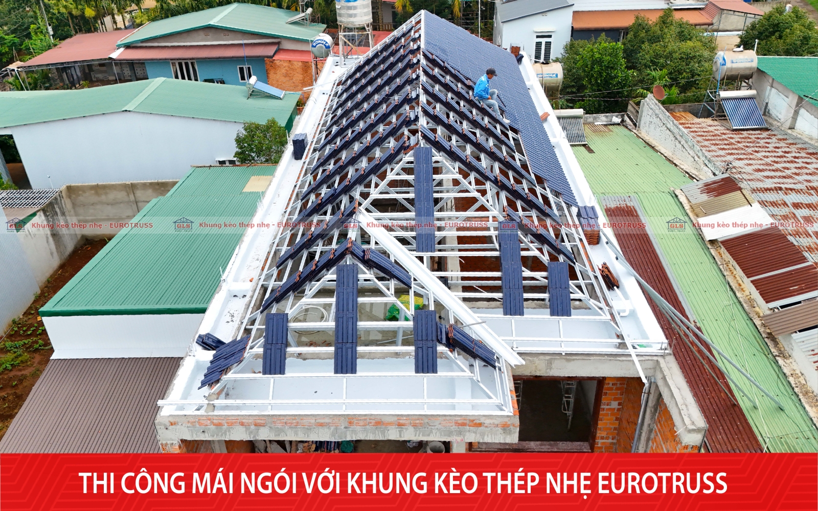 Thi công mái ngói Khánh Hòa